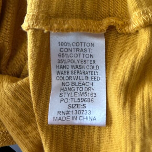 Umgee mustard yellow button up peplum blouse size small - Picture 3 of 11